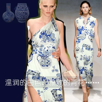 

Jenny's Story The explosion of heavy silk satin silk fabric silk cheongsam dress skirt trousers of blue and white porcelain