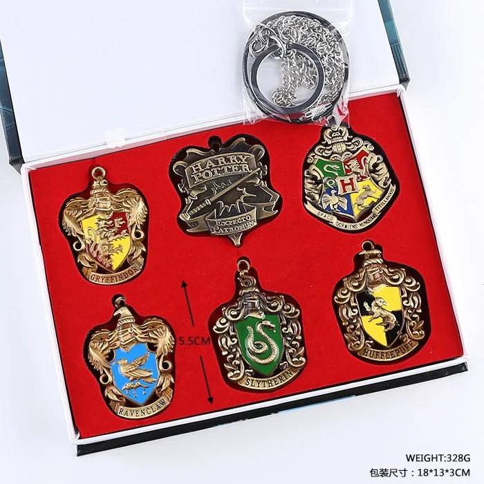 

6pcs/set Harri Potter Magical School badges toy expecto patronum Gryffindor Brooches keychain necklace pendant box packing