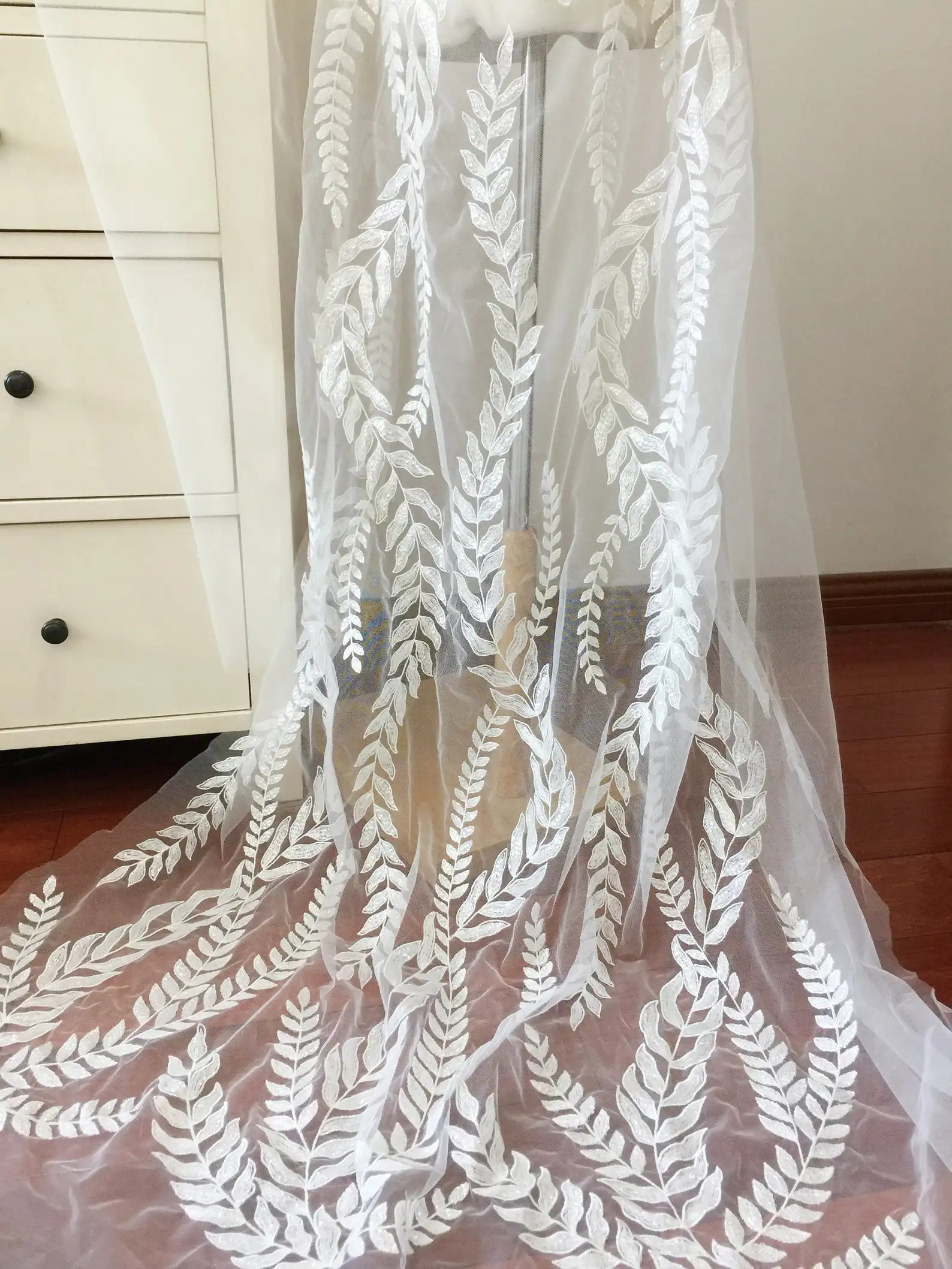 1 ярд изысканные прозрачные блестки Лист Тюль вышивка кружевная ткань для свадебного платья, свадебное платье, выпускное платье ткань по двору