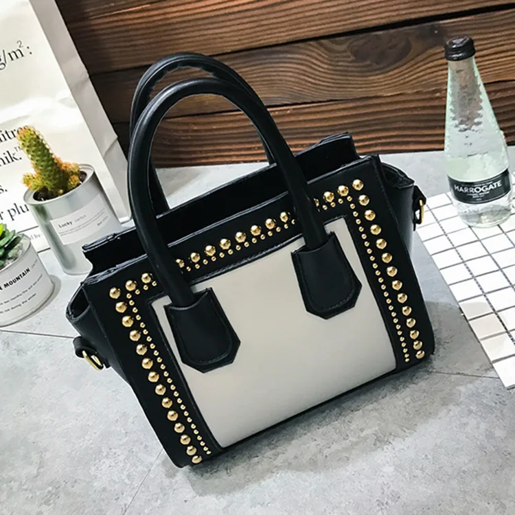 

2018 new fashion smile bag handbag black and white hit color rivet handbags shoulder Messenger bag