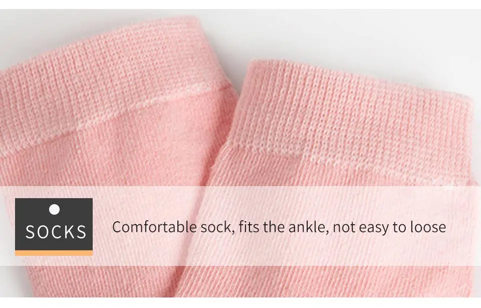 10 knitted socks