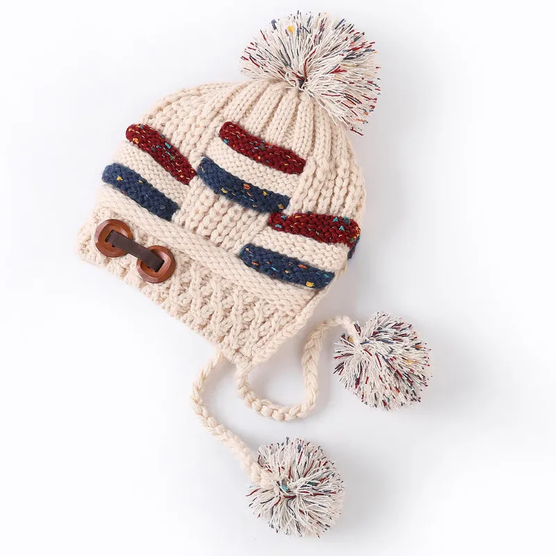 pom pom hat (5)