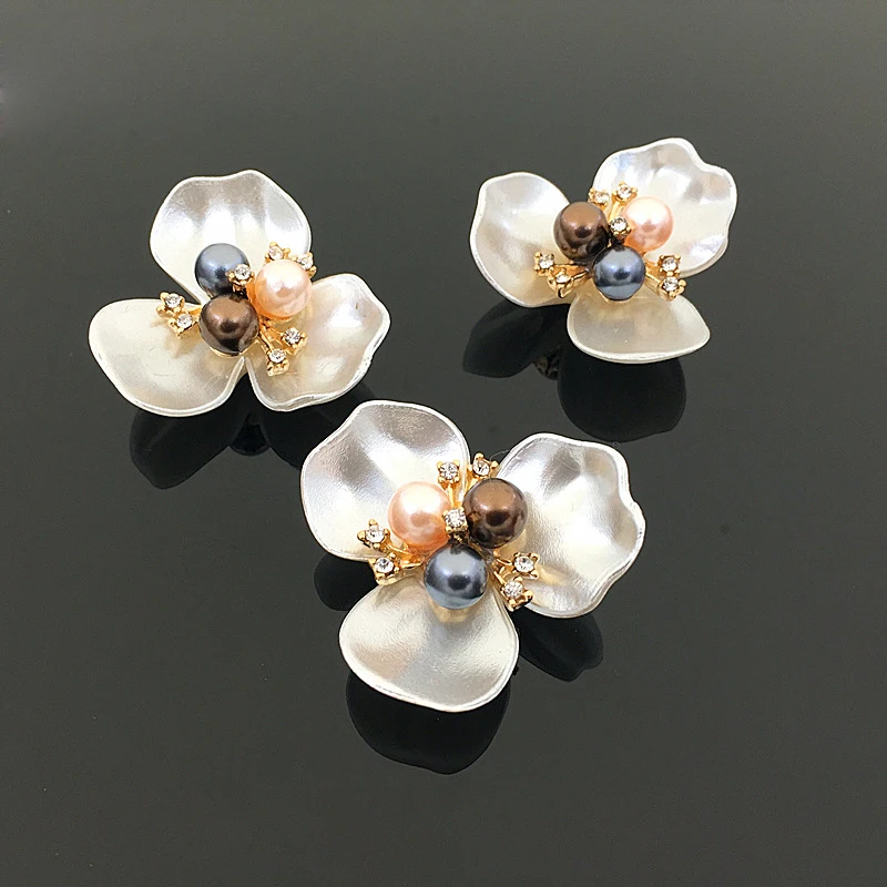 

Decorative Metal Shell Pearl Rhinestone Button flower Shape Flatback Flower Center DIY Accessories