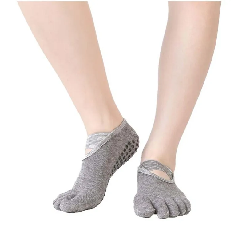 4 пары Для женщин хлопоковые носки для йоги с ручками нескользящей подошве; нескользящие носки с пальцами, накрест, облегающий, для занятий пилатесом латиноамериканских танцев балета тренажерный зал Фитнес