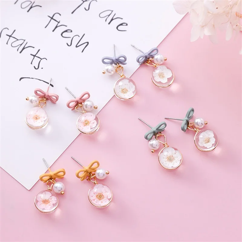 

MINGQI Sweet Plant Flower Pearl Bow Pendant Earrings Korea Trend Simple Glass Sakura Woman Earrings Jewelry Accessories Gift