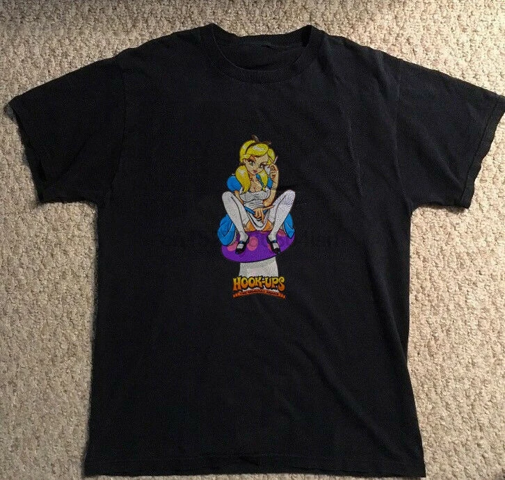 

T-SHIRT HOOK-UPS ALISONS WONDERLAND VERY COOL & COLORFUL
