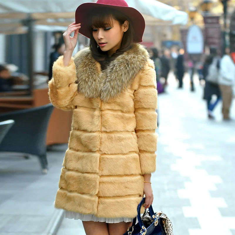 (TopFurMall) женское модное пальто из натурального кроличьего меха с воротником енота