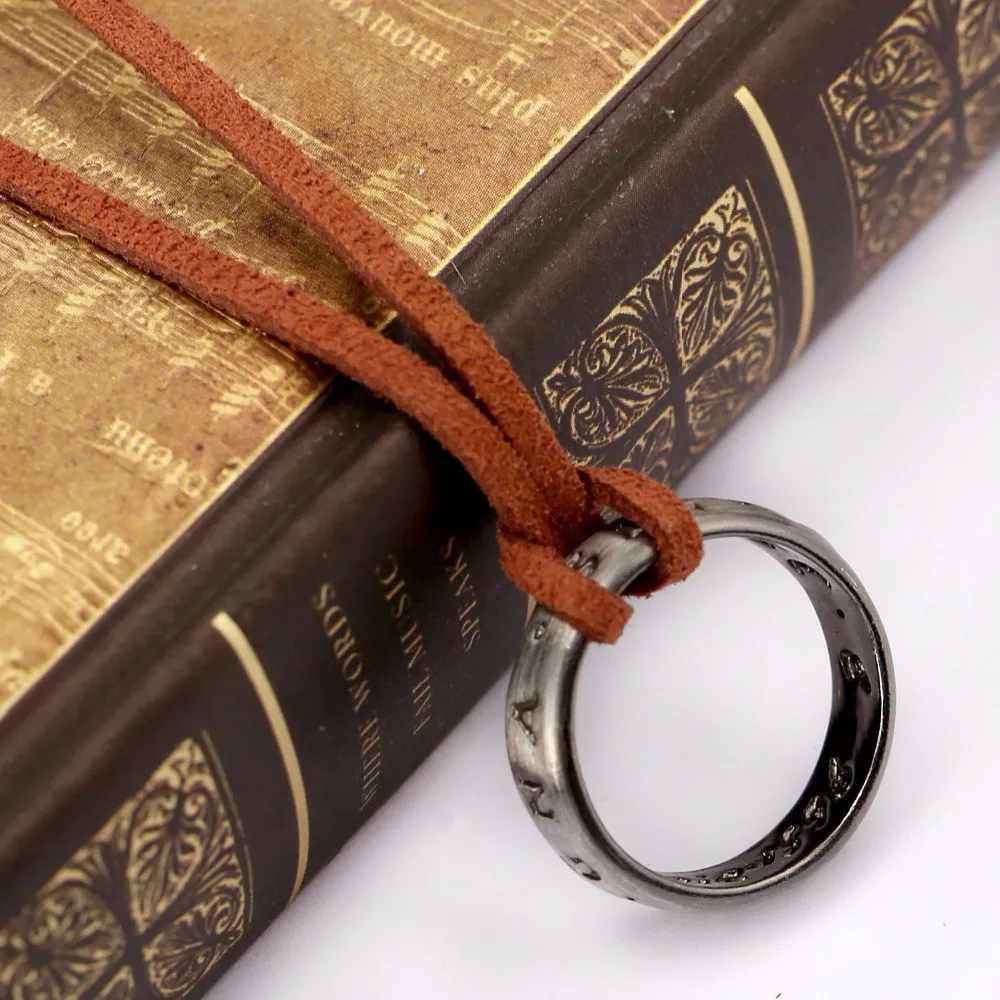 ZIDOM-hot-game-Uncharted4-Drake-ring-pendant-necklace-fashion-cool-necklace-for-unisex-anime-aficionado