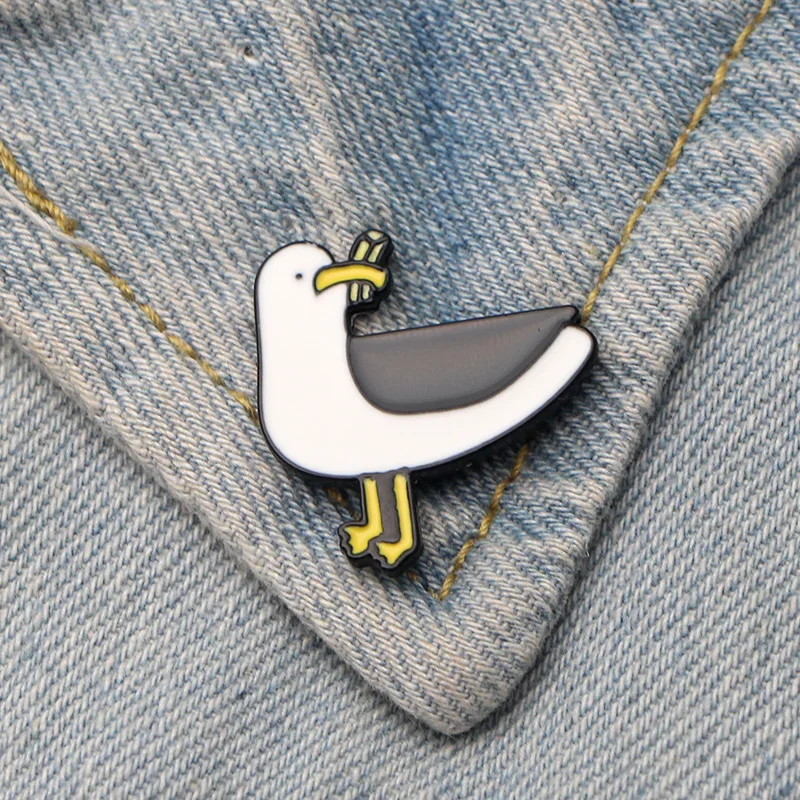 

DMLSKY Cute Eatting Food Pigeon Pin Bird Enamel Pins and Brooches Lapel Pin Backpack Bags Badge Clothing Decoration Gifts M3475