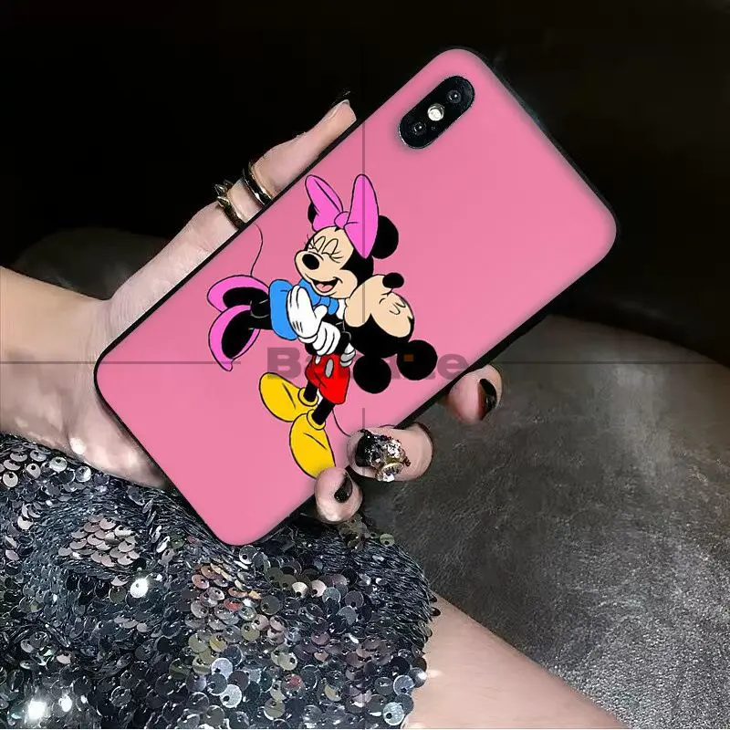 Lovely Cartoon Mickey ang Minnie Kiss