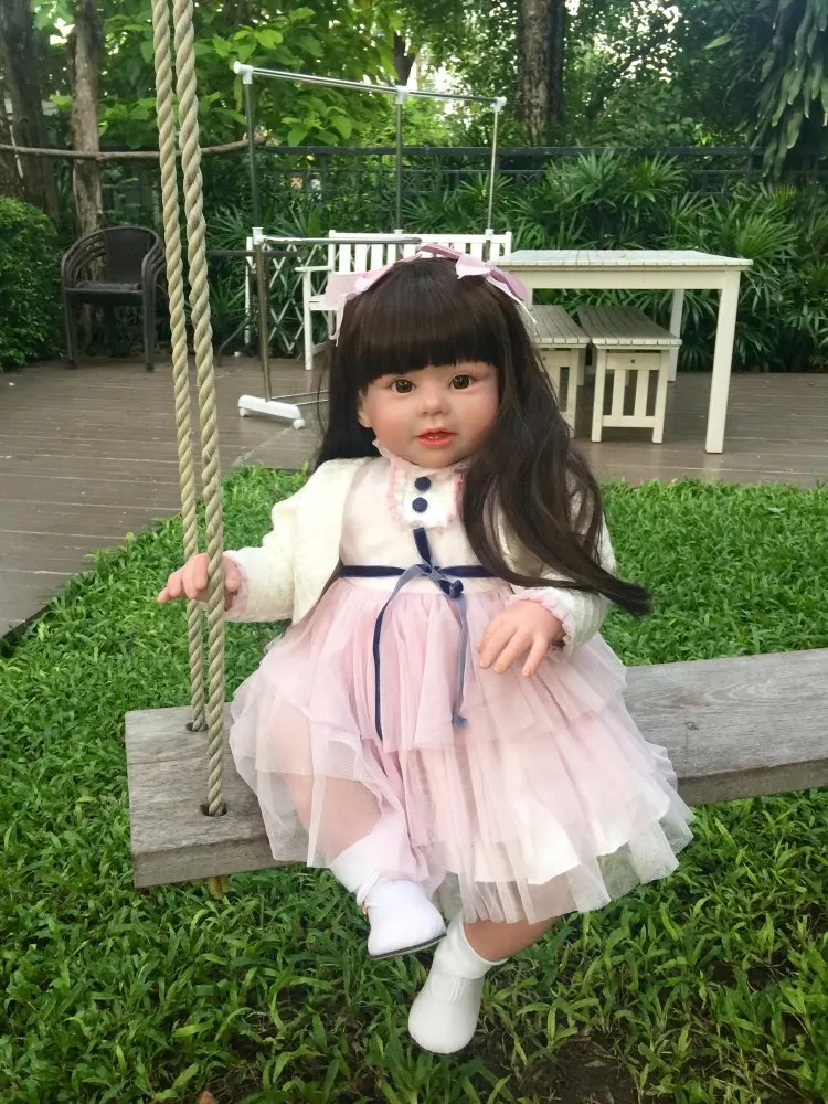 grand bébé reborn
