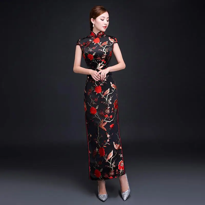 Чеонгсам (ципао). Традиционное китайское платье чонсам. Китайское платье cheongsam qipao. Китайское платье cheongsam qipao. Китай ципао.
