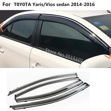 Tampa do carro de plástico Vento vidro Da Janela Visor Chuva/Sun Guard Ventilação lâmpada quadro 4 pcs Para Toyota Vios/ yaris sedan 2014 2015 2016