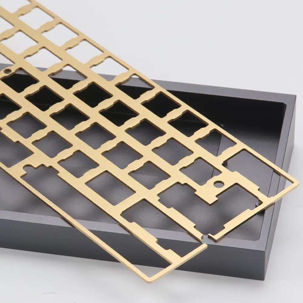 KBDfans Новое поступление отделка волосяного покрова латунная 60 пластина diy