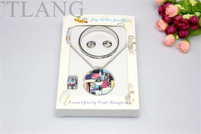 

4pcs/set Newest Fashion Lattice Enamel Jewelry Set (Necklace, Earring, Ring, Bangle).
