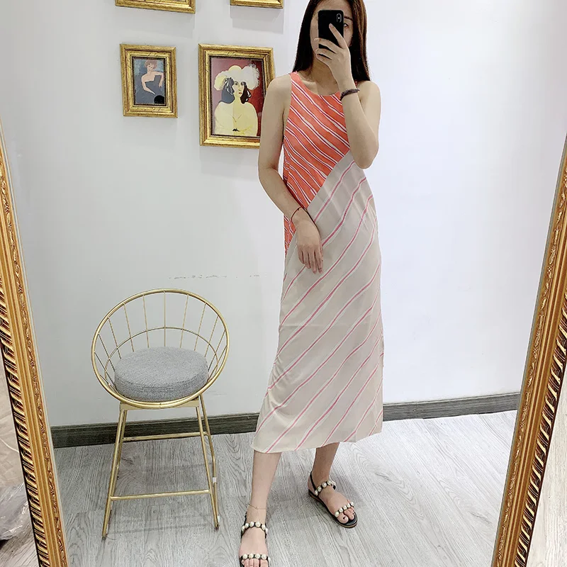 

2019 summer new port style temperament stripe stitching contrast split dress