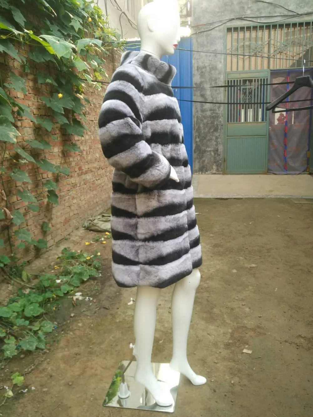  (2)