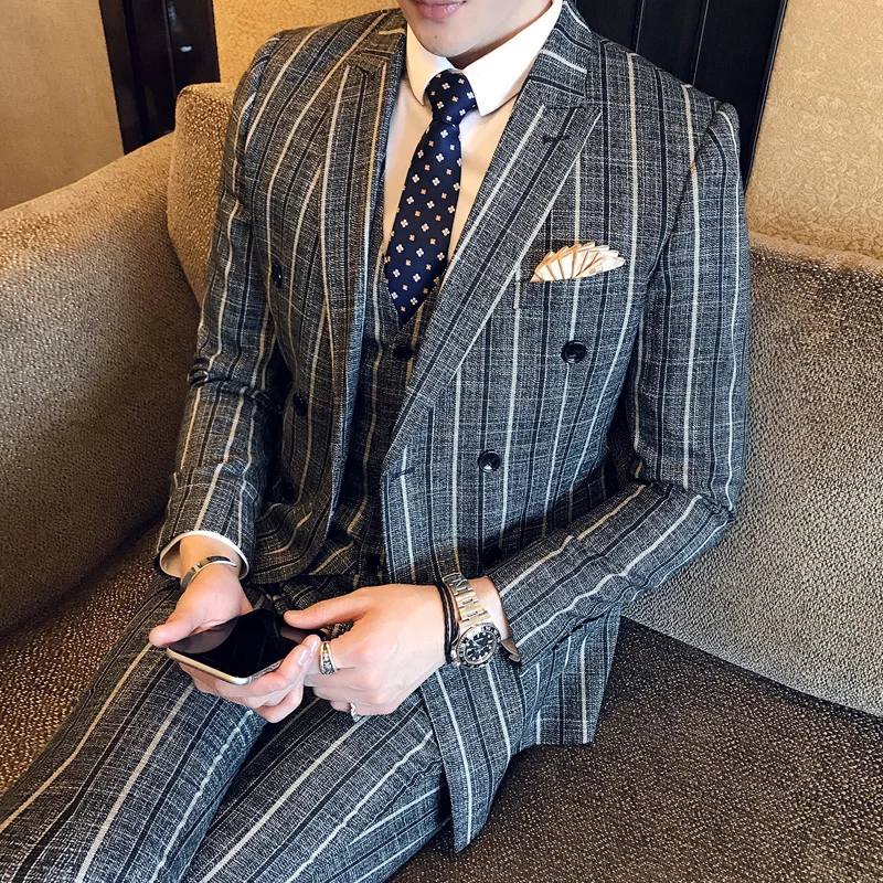 British style men's suit two-piece suit (blazer + pants) fashion vertical stripes slim double-breasted high-end men's suits 2019 British style men's suit two-piece suit (blazer + pants) fashion vertical stripes slim double-breasted high-end men's suits 2019