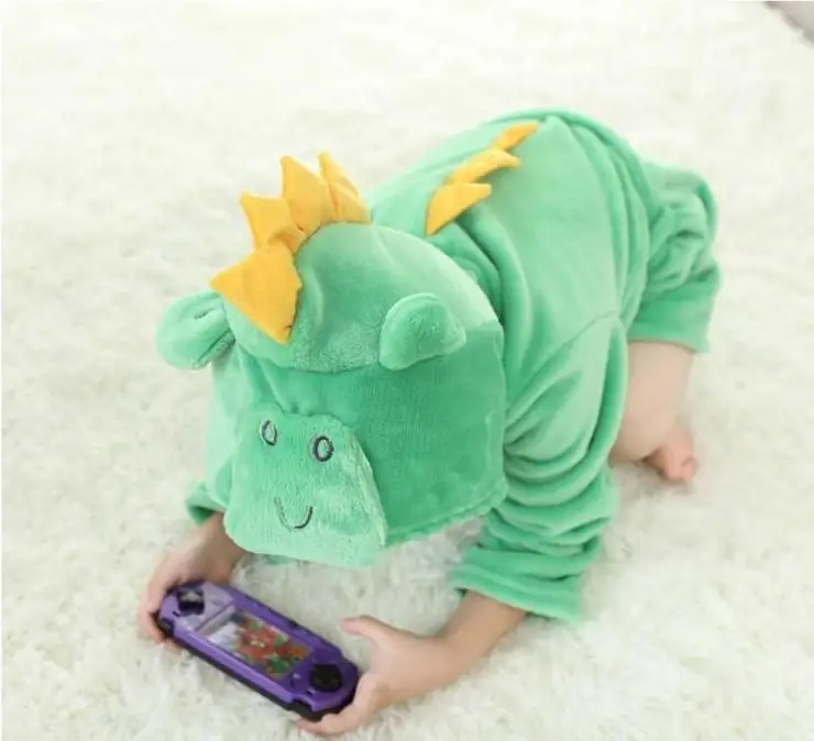 Billige Kinder Bademantel Für Jungen Mädchen Flanell Roben Pyjamas Baby Cartoon Mit Kapuze Kinder Weichen Bad Robe Hause Tragen Kleinkind Kleidung 2 8T