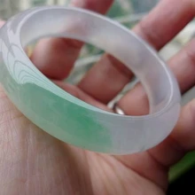 Из натурального прозрачного камня видов нефрита зеленый нефритовый браслет