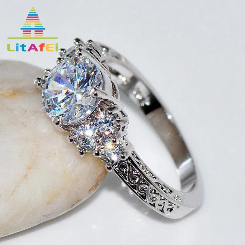 

Trendy Clear Round Cubic Zircon Ring Jewelry Geometric Rings For Women Engagement Wedding Jewelry Gift