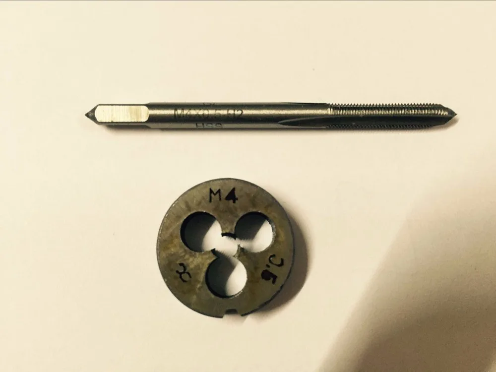 1pc HSS Machine M4 X 0.5 0.7mm Plug Tap and 1pc M4 X 0.5 0.7mm Die