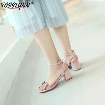

TASSLYNN 2019 Bling Party Flower Shoes Women Summer Wedding Sandals Women Ankle Strap Square High Heel Women Shoes Black Size 39