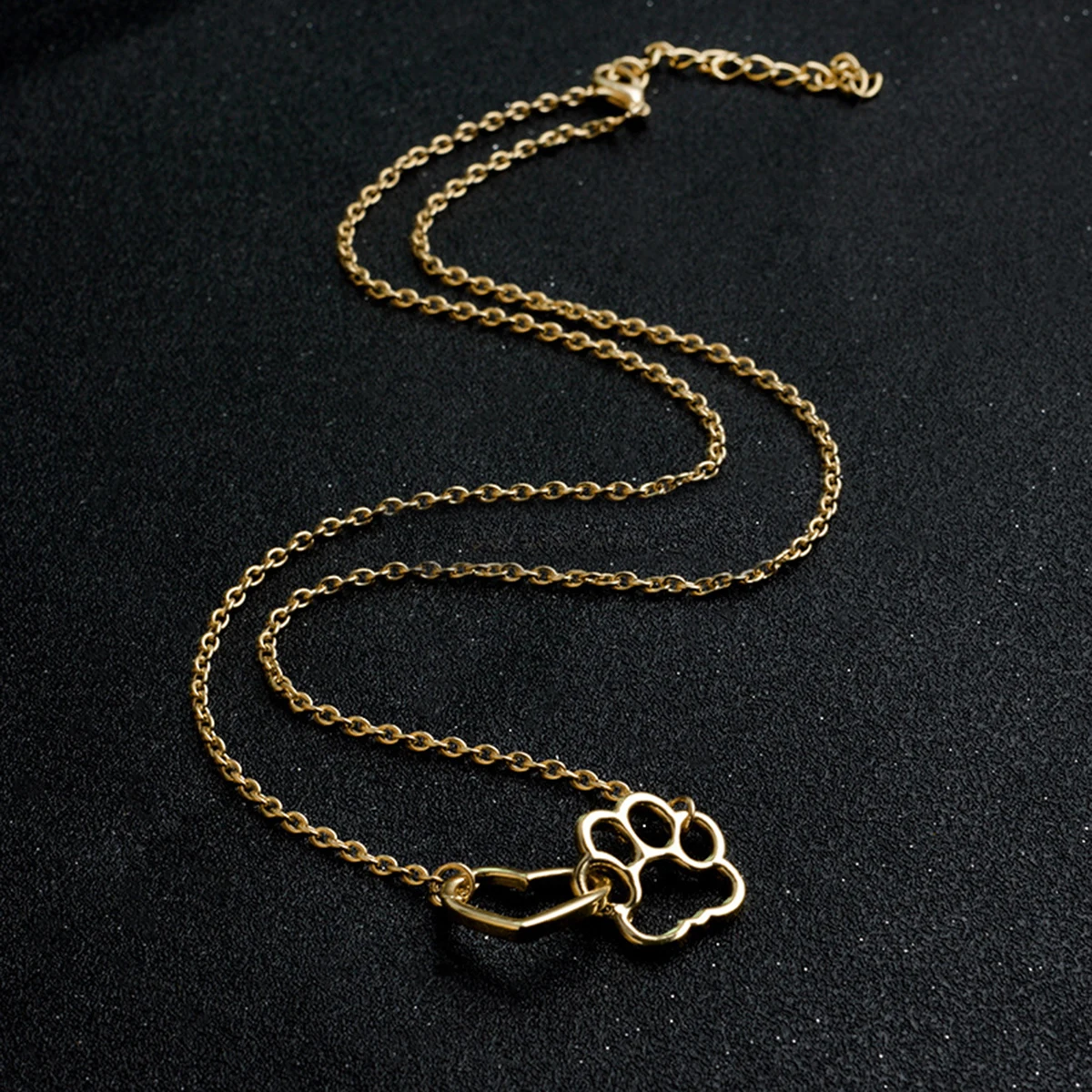 Hollow Pet Paw Footprint Necklaces Shellhard Cute Animal Dog Cat Love Heart Pendant Necklace For Women Girls Jewelry Necklace