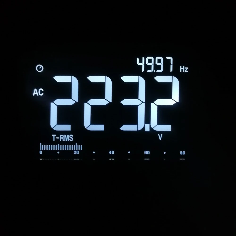 电压三显001