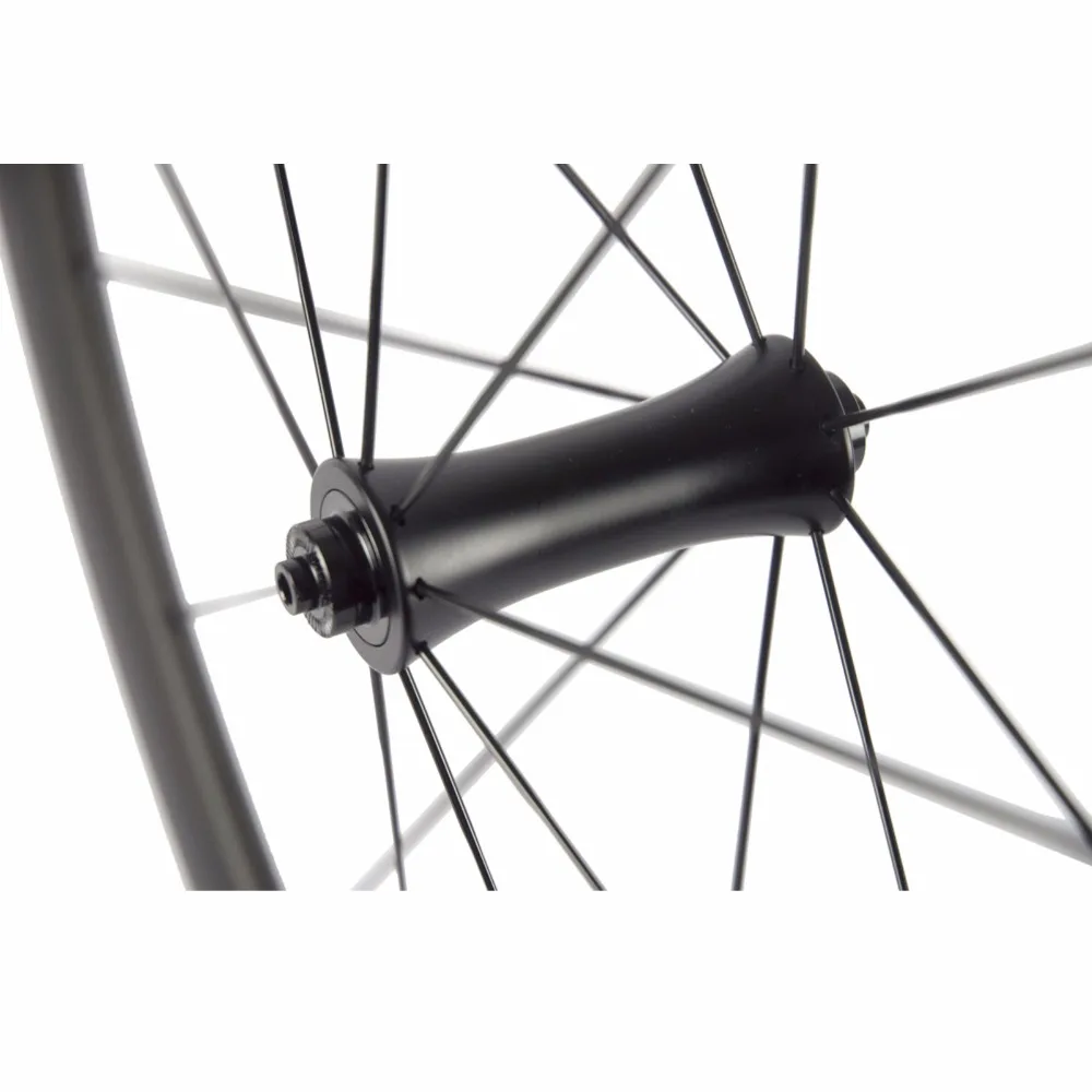 Excellent 38mm Clincher Carbon Road Wheels R7 Hub Carbon Wheelset Racing Bike/Bicycle Chinese Carbon 700c Wheel 3 Excellent 38mm Clincher Carbon Road Wheels R7 Hub Carbon Wheelset Racing Bike/Bicycle Chinese Carbon 700c Wheel 3