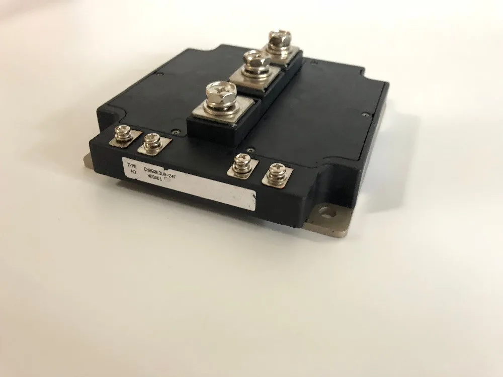 

1 pcs CM800E3UA-24F CM800E2UA-24F CM800E3U-24F CM800E2U-24F