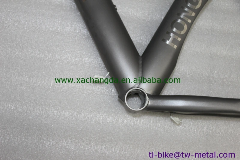 Sale Custom titanium touring bike frame with curved tubes, XACD titanium bike frame, China titanium cheap bike frame 3