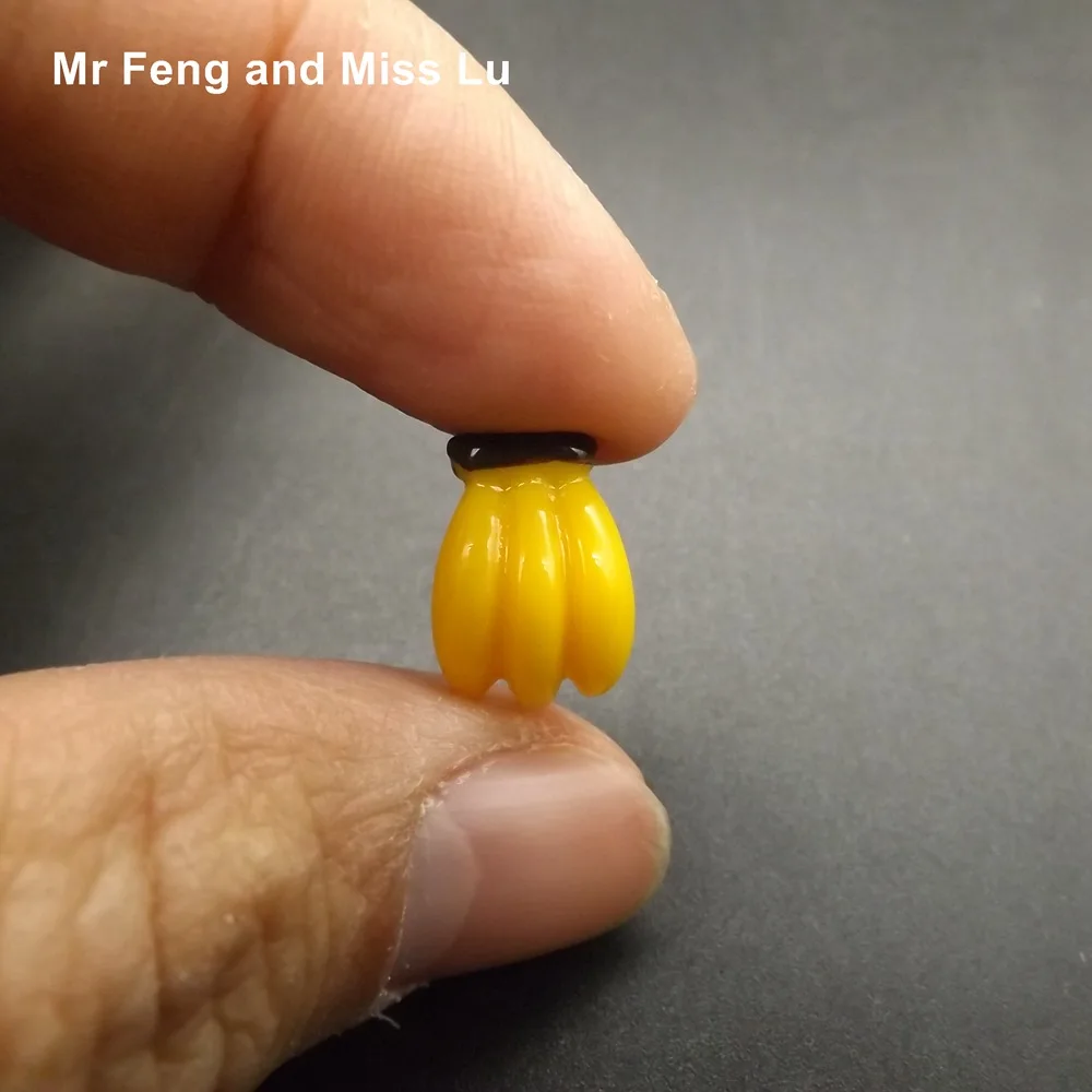 

Kawaii Fake Fruit Three Banana Resin Miniature Food Model Toy