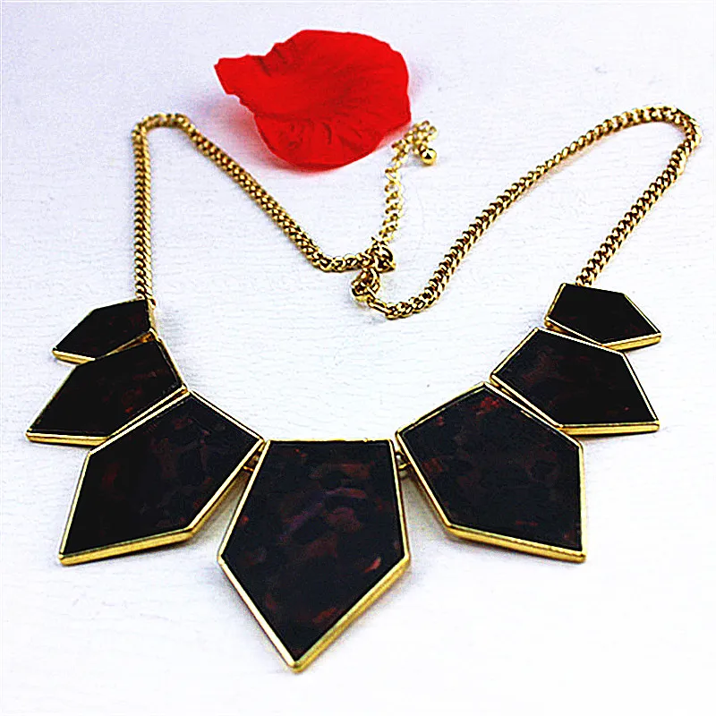 

Pretty popular romantic girl gift wholesale noble necklace! Free shipping!