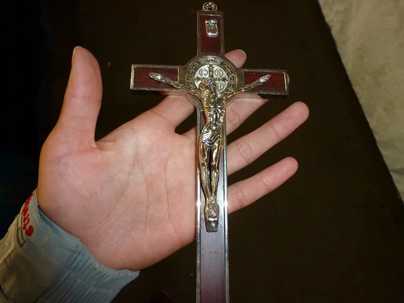

Saint JESUS CRUCIFIX PENDANT, Christian religion, Holy Spirit, security