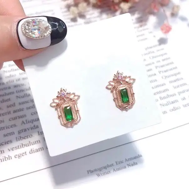 

MENGJIQIAO 2018 New Luxury Vintage Hollow Crown Stud Earrings For Women Green Crystal Temperament Boucle D'oreille Party Jewelry