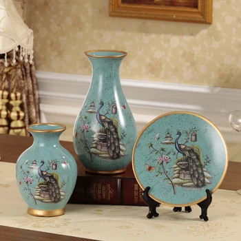 

Handicrafts Home Furnishing ceramic gifts ornaments to decorate the living room three sets of retro European vase