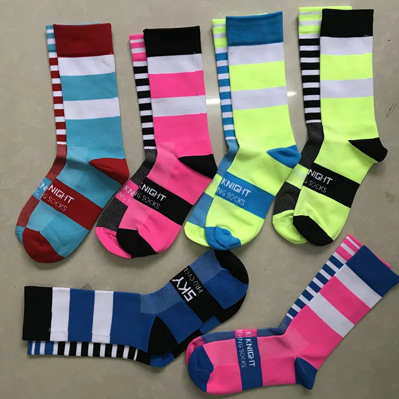 12 Color New Sport Cycling Socks Men Women Left and Right Feet Striped