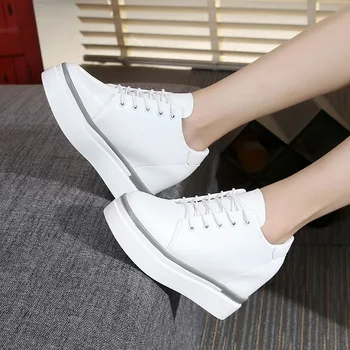 

Spring Autumn Women's Platform Shoes 2019 Black White Sneakers Women Moccasins Creepers Flat Shoes Ladies Plus Size 42 43