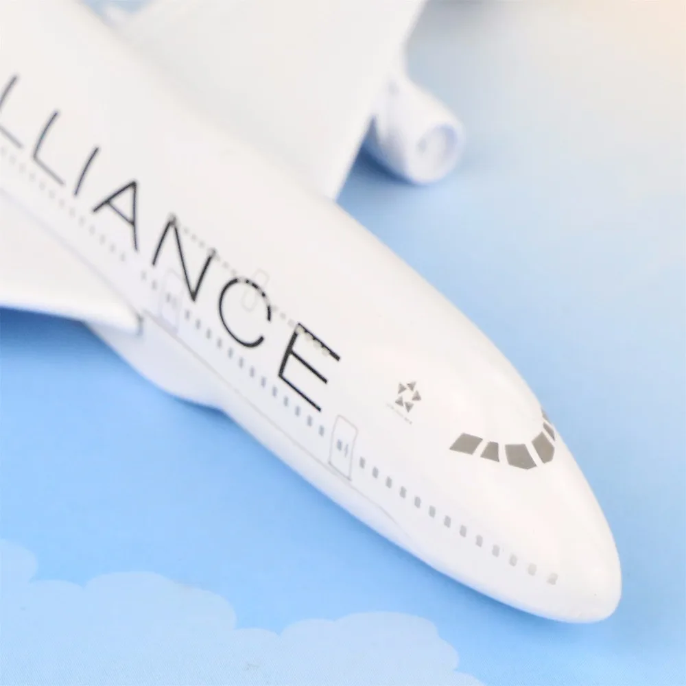 Звездные Alliance Airlines Boeing 747 16 см металлические модели самолетов детские подарочные
