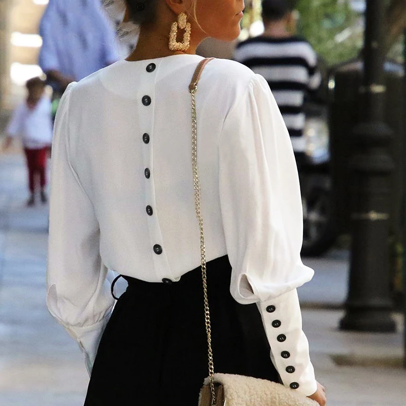 

Casual Loose Women Shirts 2019 Autumn New Fashion VCollar Plus Size Blouse Long Sleeve Buttons White Shirt Women Tops Streetwear