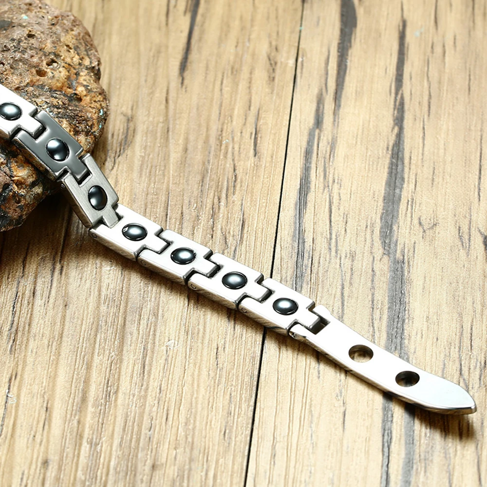 8237809600_1753929213