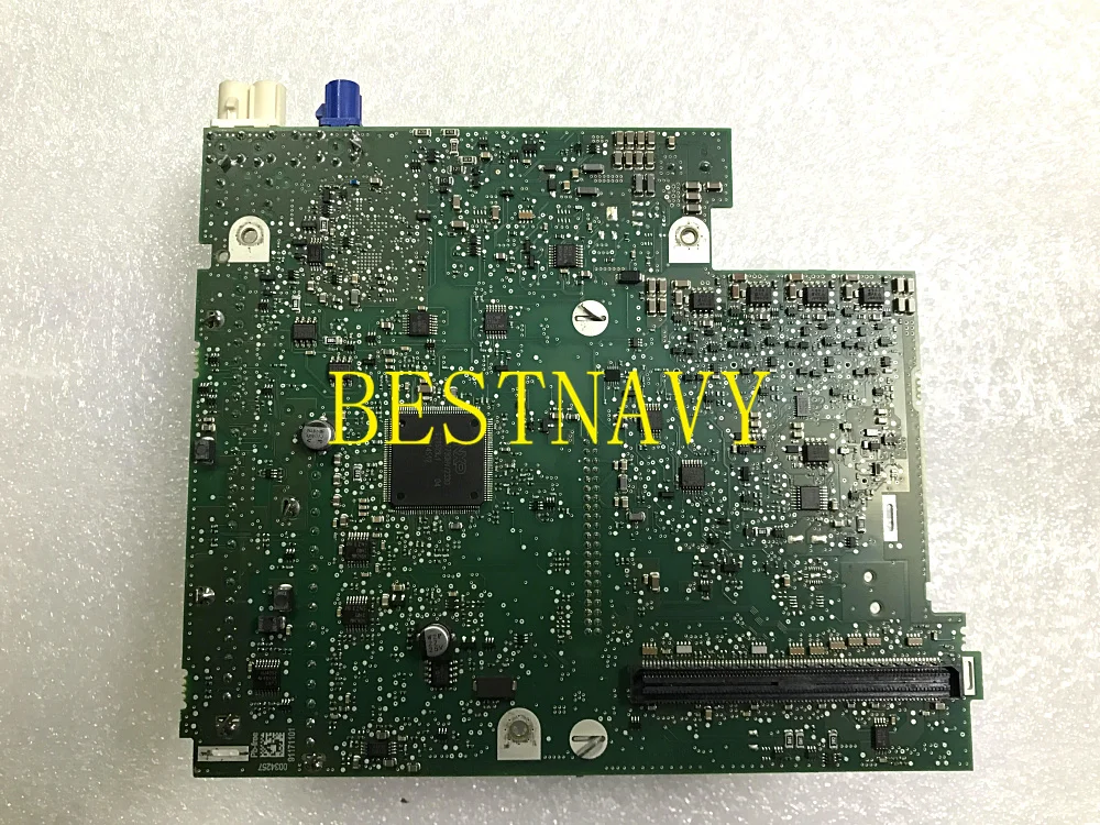 RNS510 DAB RADIO BOARD.