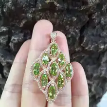 Натуральный Зеленый Перидот камень кулон S925 серебро натуральный оливин кулон Цепочки и ожерелья Модные элегантную перфорацию в форме женские вечерние, подарок, ювелирное изделие