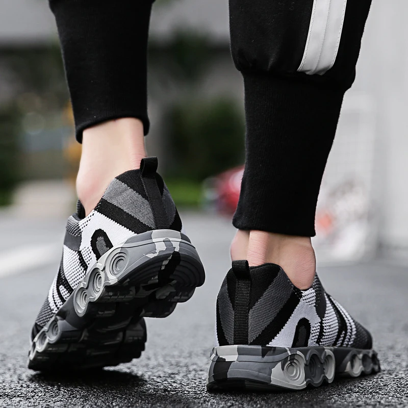 Men Sneakers For Men Outdoor Shockproof Breathable Running Shoes Men Sports Shoes Men Outdoor Non-slip Wear Resistant Men Shoes