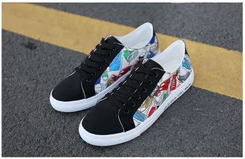 

Fashion Graffiti Color Men Vulcanized Shoes Rubber Graffiti Cartoon Mens Flat Shoes Lace-up Casual White Couple Shoes Man Shoes