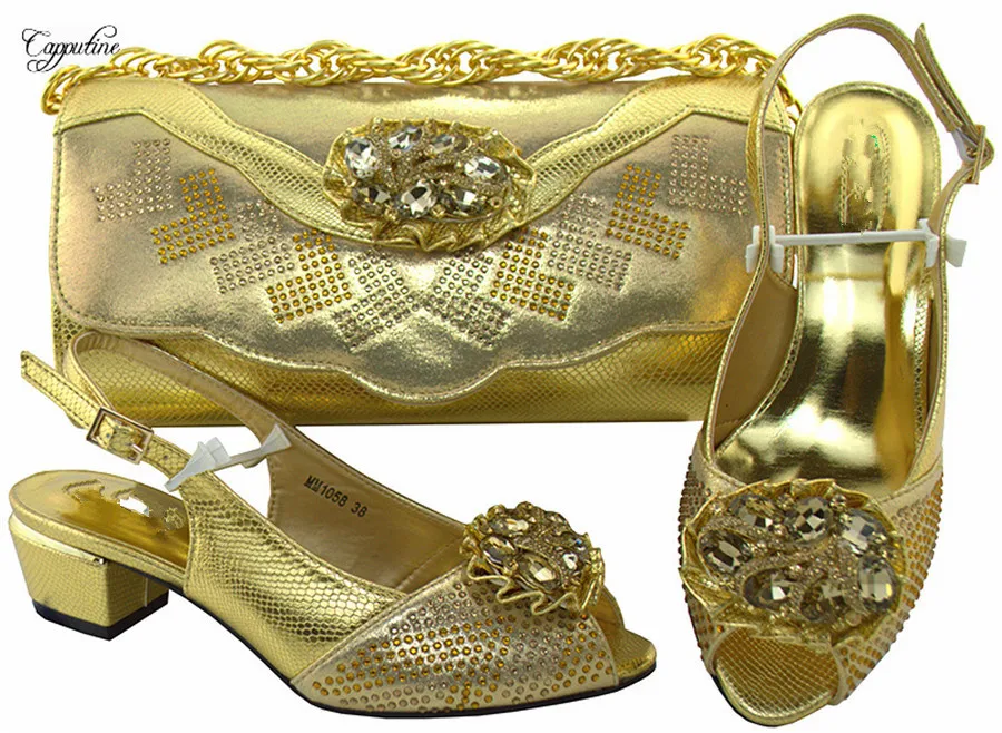MM1058 Gold Size 38-43 Heel 4cm   1kg RMB213