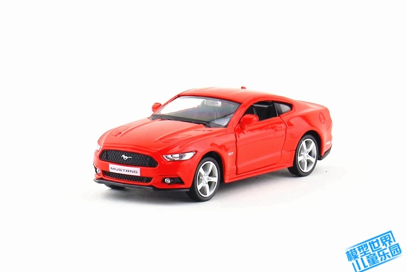 UNI 1/36 масштабные игрушки для автомобиля, США Ford Mustang GT литая под давлением металлическая модель автомобиля для подарка/детей/коллекции