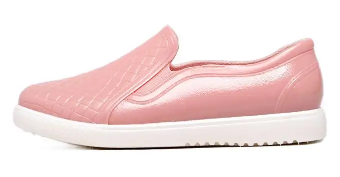 New 2017 Women Fashion PVC Rain Shoes Slip-on Lazy Flats Shoes Waterproof Crocodile Pattern Water Shoes Woman Wellies #RS12 New 2017 Women Fashion PVC Rain Shoes Slip-on Lazy Flats Shoes Waterproof Crocodile Pattern Water Shoes Woman Wellies #RS12