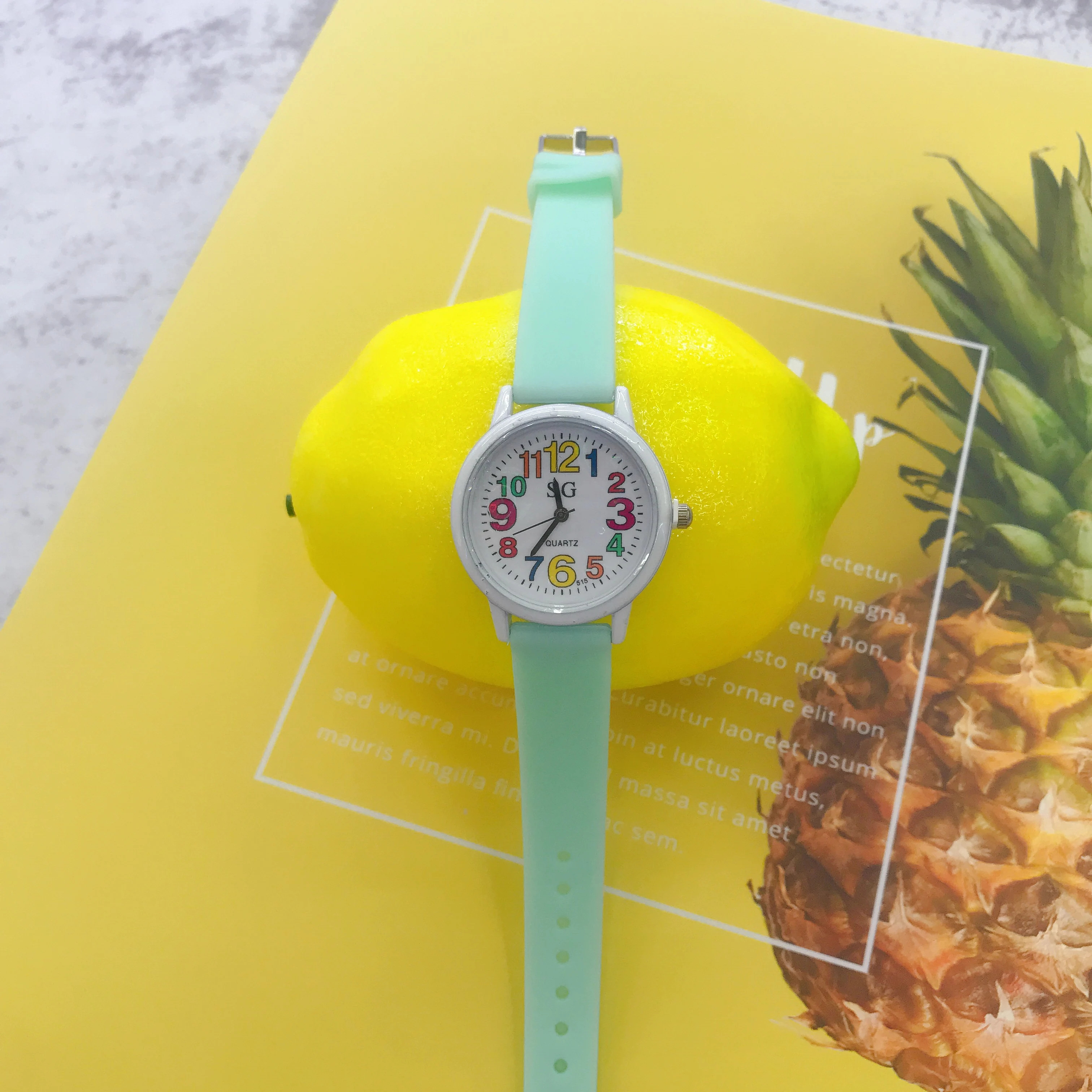 2019 hot Fashion simple lovely candy color silicone strap kids watches boys watches gift for kids 1 2019 hot Fashion simple lovely candy color silicone strap kids watches boys watches gift for kids 1